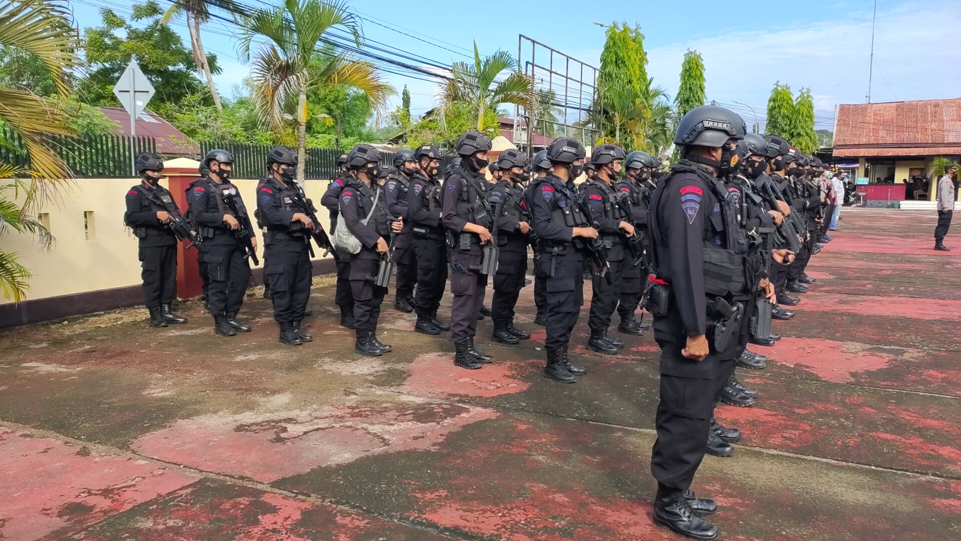 1 ‘Kompi’ Pasukan Brimob Bone Diterjunkan Amankan Pelantikan Kepala ...