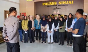 7ee56f33-2d2b-40cc-8cfd-700cb0c7f005